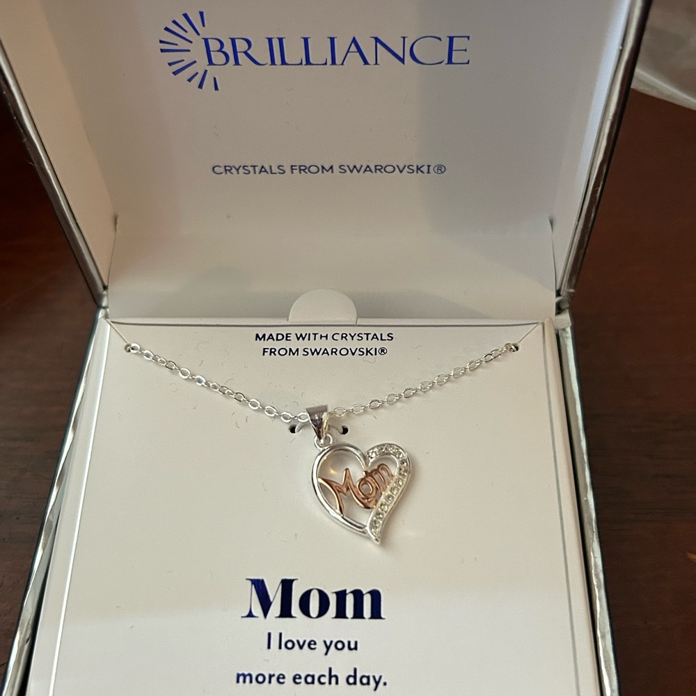 Mom Swarovski crystal necklace!!